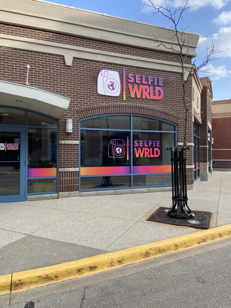 FASTSIGNS SCHAUMBURG Updated September 2024 1084 National Pkwy