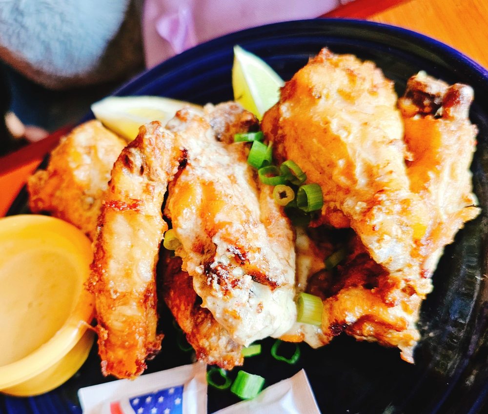 Hula's Island Grill