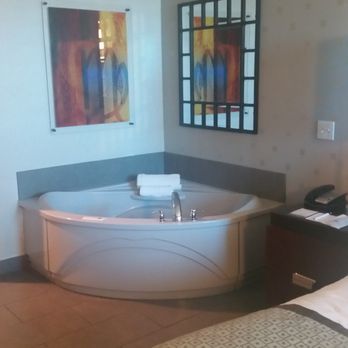 Best Western Plus Sundial - In-room Jacuzzi - Hotels Near Me - Scottsdale, Arizona Best Western Plus Sundial - In-room Jacuzzi - Hotels Near Me - Scottsdale, Arizona