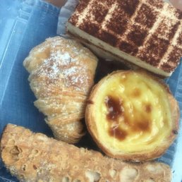 Tiramisu, Sfogliatella, Custard and Cannoli. The cannoli is huge. This cost $10.17. Tiramisu, Sfogliatella, Custard and Cannoli. The cannoli is huge. This cost $10.17.