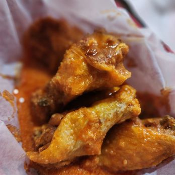 Buffalo Chips Restaurant - Medium garlic - American Near Me - Bonita Springs, Florida Buffalo Chips Restaurant - Medium garlic - American Near Me - Bonita Springs, Florida