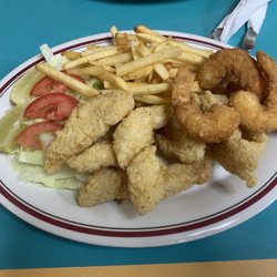Lighthouse Seafood Market - Fish and shrimp dinner.