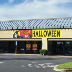 Del Norte Plaza - Aug 1 - Too soon! Too soon!