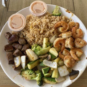 Asian Cafe - Filet mignon and shrimp - Japanese Near Me - Mineral, Virginia