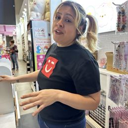 Rude employee who wouldn't let my 3yr old daughter give my phone number. Incorrectly redeems points and doesn't listen. Do better Miniso.
