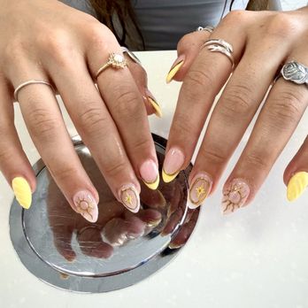 Paris Nails & Spa - Paris nail and Spa in the Waynesboro area are the best. I recommend that everyone come and experience it. - Nail Salons Near Me - Waynesboro, Virginia Paris Nails & Spa - Paris nail and Spa in the Waynesboro area are the best. I recommend that everyone come and experience it. - Nail Salons Near Me - Waynesboro, Virginia