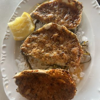 The Choptank - Crab and chili oysters - Seafood Near Me - Annapolis, Maryland
