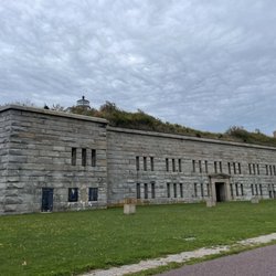 Fort Taber Park - Side pic of the front part of the fort