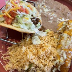 Hacienda Vieja Mexican Restaurant - Chicken enchilada and beef chalupa with rice & beans @ Hacienda Vieja.