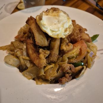 Bite a Bit - Thai Near Me - Nashville, Tennessee