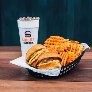 SMALLS SLIDERS - 21 Photos & 32 Reviews - 7610 Bluebonnet Dr, Baton ...