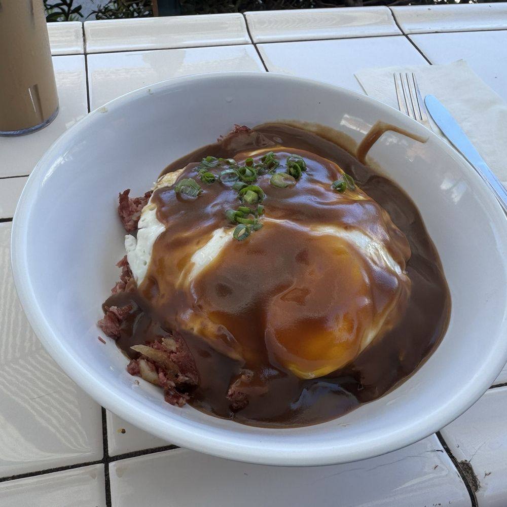 Kihei Caffe - Loco moco - Hawaiian Near Me - Kihei, Hawaii Kihei Caffe - Loco moco - Hawaiian Near Me - Kihei, Hawaii