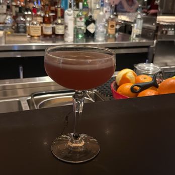 CitizenM Chicago Downtown Hotel - Cosmo at the bar - Hotels Near Me - Chicago, Illinois CitizenM Chicago Downtown Hotel - Cosmo at the bar - Hotels Near Me - Chicago, Illinois