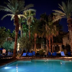California Vacation Villas - One of many pools
