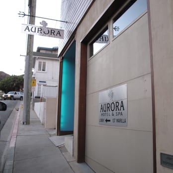 Aurora Hotel - the entrance - Hotels Near Me - Avalon, California