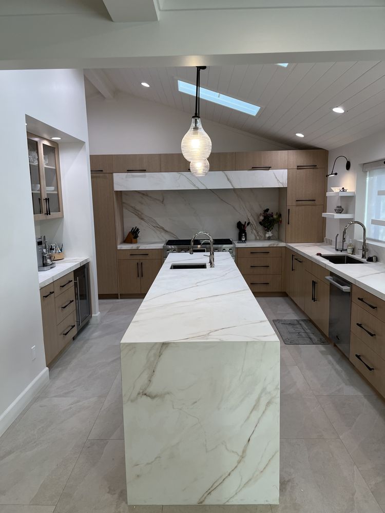 Slide of Select Home Builders