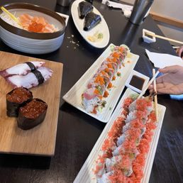 Take, Ikura, Temaki Spicy Tuna Hand rolls, variety.