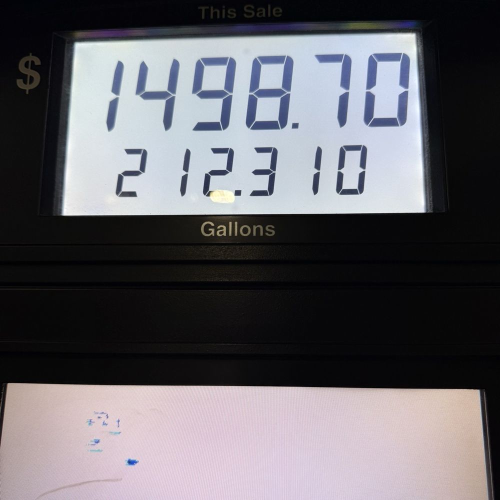 Pilot Flying J - Spend so much on fuel but still charge for parking to get a 10 hour break - Gas Stations Near Me - Riverside, California Pilot Flying J - Spend so much on fuel but still charge for parking to get a 10 hour break - Gas Stations Near Me - Riverside, California