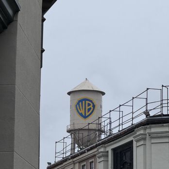Warner Bros. Studio Tour Hollywood - WB tour - Amusement Parks Near Me - Burbank, California Warner Bros. Studio Tour Hollywood - WB tour - Amusement Parks Near Me - Burbank, California