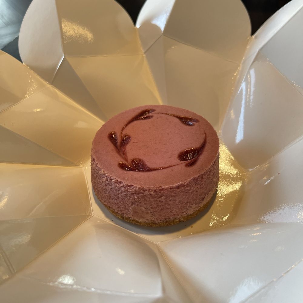 Cocoa Dolce Chocolates - Strawberry cheesecake - Chocolatiers & Shops Near Me - Wichita, Kansas Cocoa Dolce Chocolates - Strawberry cheesecake - Chocolatiers & Shops Near Me - Wichita, Kansas