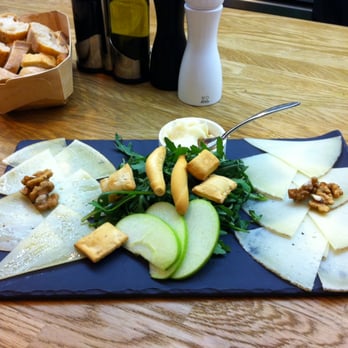Cinco Jotas - 3 cheese platter! - Imported Food Near Me - Paris, 75
