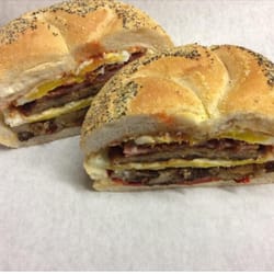 Wendy's Sound Ave Deli - Great egg specials!