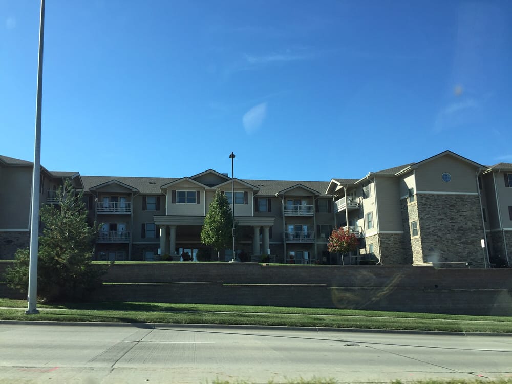 STONECLIFF ESTATES Updated September 2024 5831 Enterprise Dr, Lincoln, Nebraska