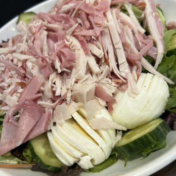 State Street Cafe - Big, delicious salad - Salad Near Me - North Haven, Connecticut State Street Cafe - Big, delicious salad - Salad Near Me - North Haven, Connecticut