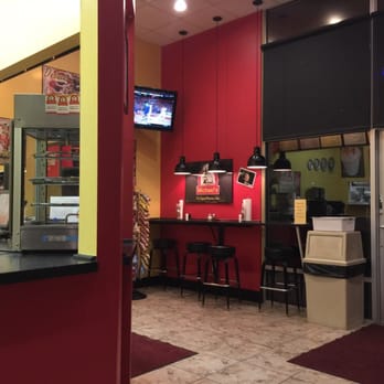 Michael's Pizza & More - Interior - Pizza Near Me - Clarksville, Tennessee