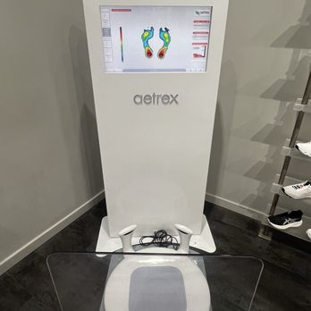 Tradehome Shoes - State of the art feet assessment - Shoe Stores Near Me - Schaumburg, Illinois Tradehome Shoes - State of the art feet assessment - Shoe Stores Near Me - Schaumburg, Illinois