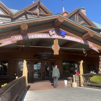 Bass Pro Shops - Outdoor Gear Near Me - Las Vegas, Nevada