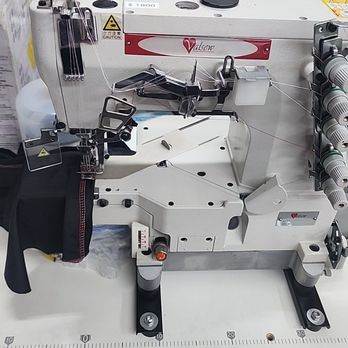 Brito Sewing Machines Repairs - Es una máquina de Covered Stitch para hacer pulóver $ 1800 - Local Services Near Me - Hialeah, Florida