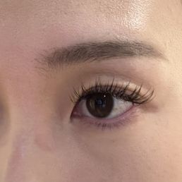 Brow wax and classic cat eye