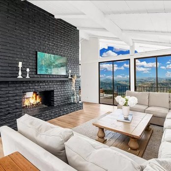 Serri Rowell - The Brand Realty Team - Real Estate Agents Near Me - Encinitas, California Serri Rowell - The Brand Realty Team - Real Estate Agents Near Me - Encinitas, California