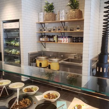 CAVA - Mediterranean Near Me - Pasadena, California