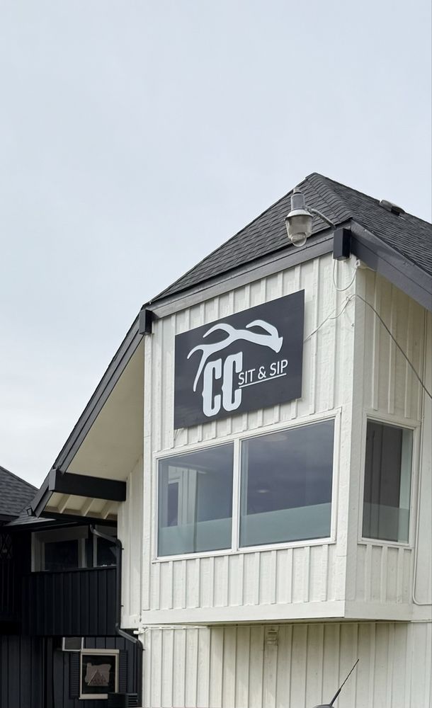 Country Coffee Sit & Sip Logo