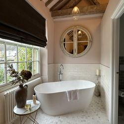 The Lion Inn - Room Tub