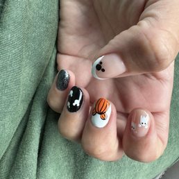 Manicure by Kuni Manicure by Kuni