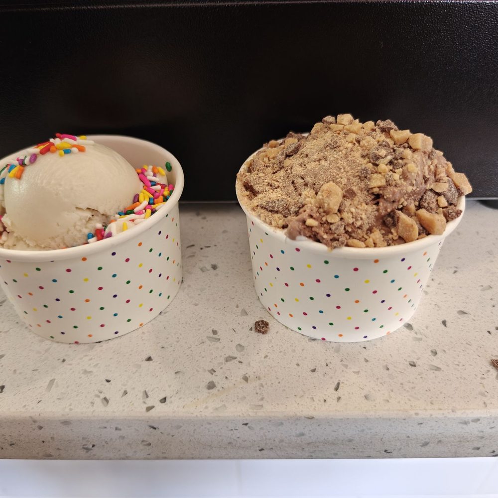 Screaming Cat Ice Cream & Coffee - Enjoying dairy free vanilla ice cream with sprinkles and rocky road with Heath bar! - Coffee & Tea Near Me - Jacksonville, Florida Screaming Cat Ice Cream & Coffee - Enjoying dairy free vanilla ice cream with sprinkles and rocky road with Heath bar! - Coffee & Tea Near Me - Jacksonville, Florida