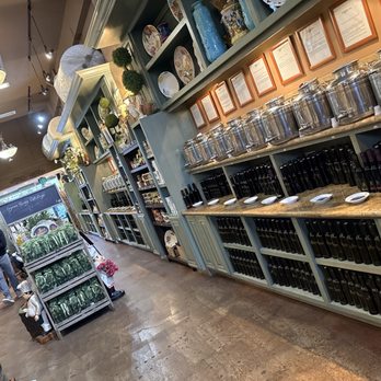 Del' Oliva - olive oil and balsamic vinegar tastings - Imported Food Near Me - Burlingame, California Del' Oliva - olive oil and balsamic vinegar tastings - Imported Food Near Me - Burlingame, California