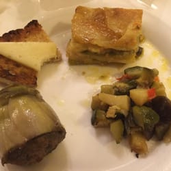 Lo Scoiattolo - Baked scalloped potatoes with spinach, warm zucchini salad, and the "wooden" artichoke.