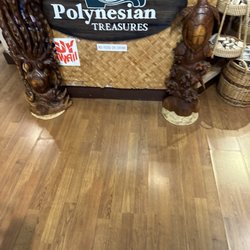 Polynesian Treasures - Inside
