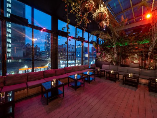 The DL | Best Rooftop Lounge NYC by null