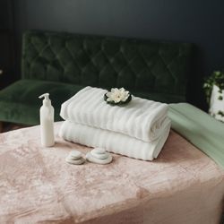 Holistic health & wellness oasis
