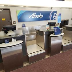 Alaska Airlines - No one is here, go figure.