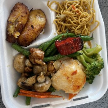 Sun's Wok Mongolian Bbq - Fresh veggies right after opening - Chinese Near Me - Rancho Cucamonga, California Sun's Wok Mongolian Bbq - Fresh veggies right after opening - Chinese Near Me - Rancho Cucamonga, California