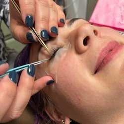 Girl Find Your Glow - Lash Extensions