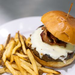 Carmela's Pizza Restaurant - Bacon Cheese Burger