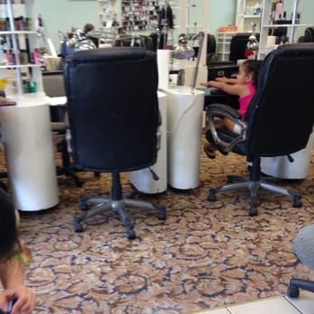 Top Line Nails - Pampering my niecey! - Nail Salons Near Me - Warren, Michigan