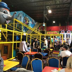 Jungle Jac's Playcentre - Busy Sunday. Probably better to go on less busy day.